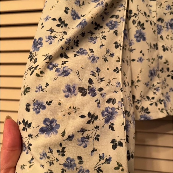 Abercrombie & Fitch Blue Floral Blouse - Picture 2 of 4